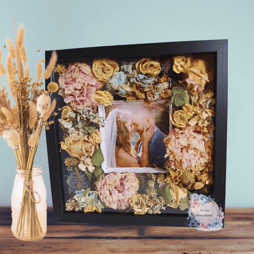 Запазване на Сватбен Букет в Черна Рамка